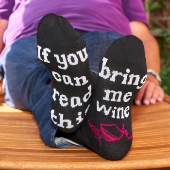 Motivsocken mit Fußsprüchen "Bier, Wein, Fußball, Küssen & Spielen" Gr. 36/41 & 42/47 mit gekettelte Spitze