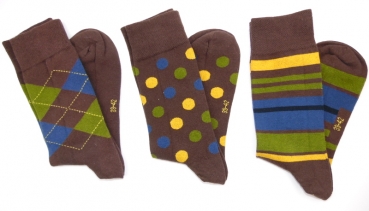 bunt gemusterte Anzugsocken mit "Karos, Punkten & Streifen" im 3er Pack nahtlos in braun Gr. 39/42